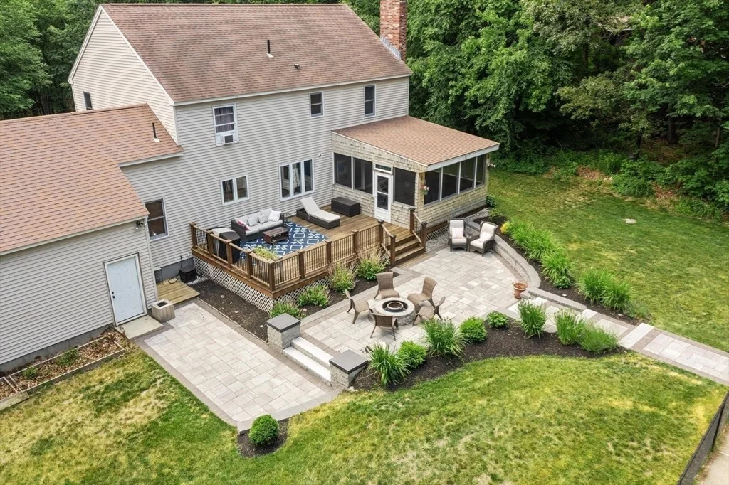 Photo of 189 Beaman Rd