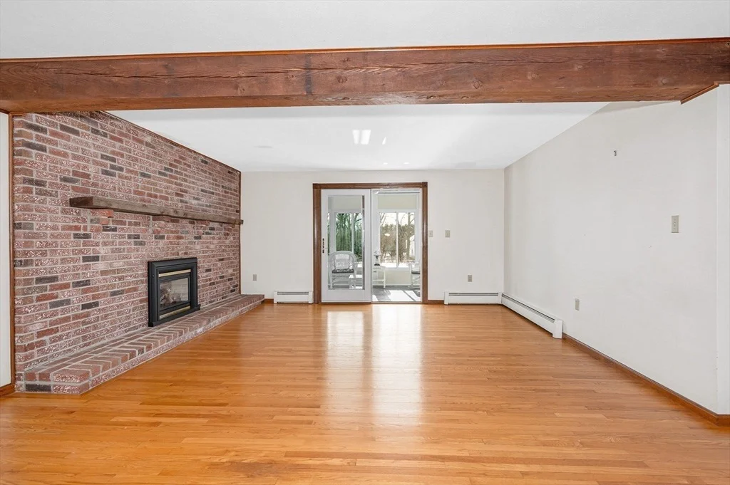 Photo of 287 Fox Ave