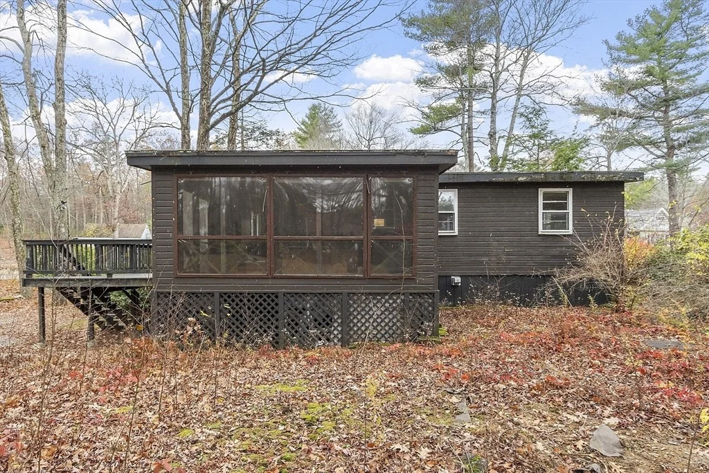 Photo of 7 Hickory Ln
