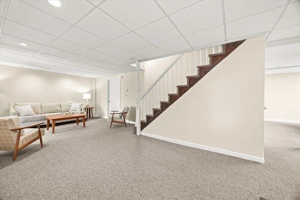 Photo of 1480 Great Plain Ave