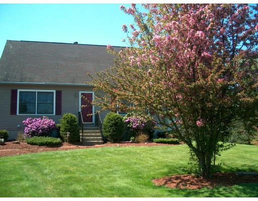 Photo of 5 Meadowbrook Rd.