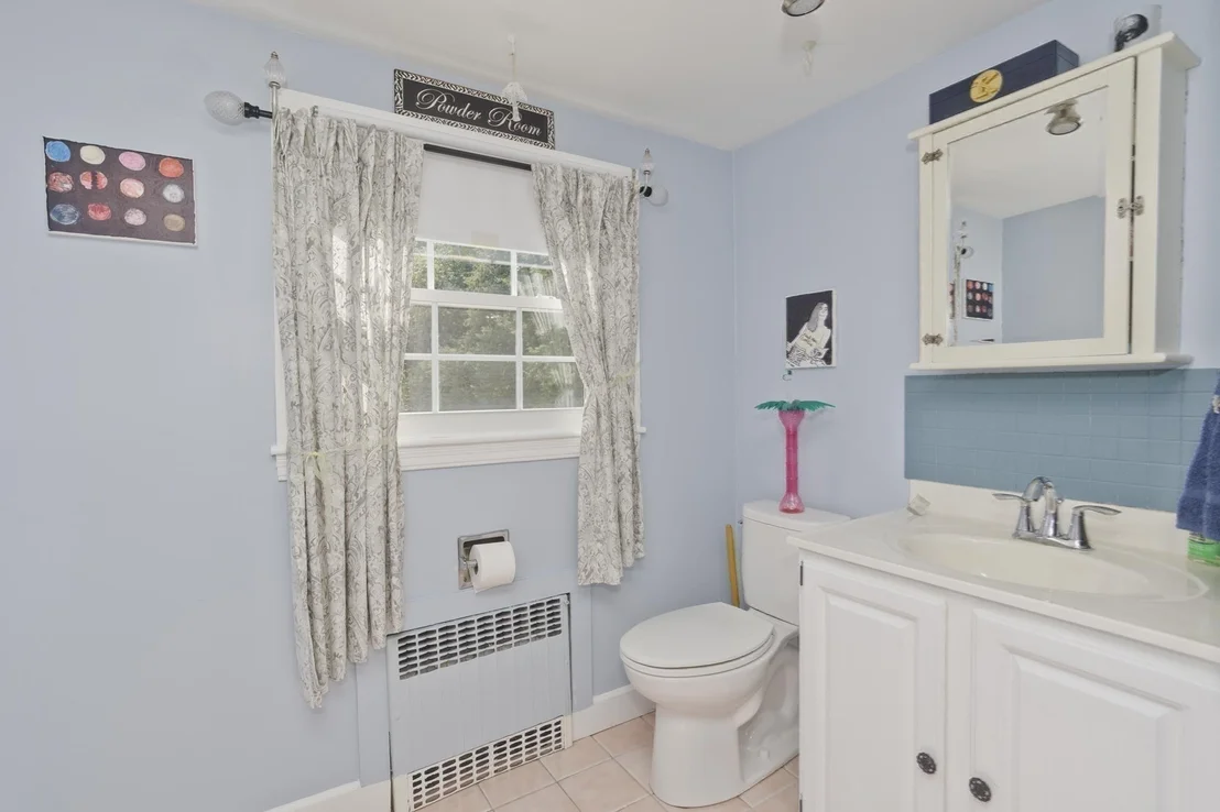 Photo of 65 Beauchamp Terr.
