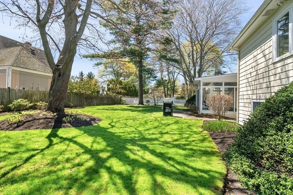 Photo of 21 Phillips Avenue