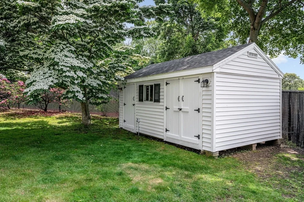 Photo of 41 Fairchild Ave