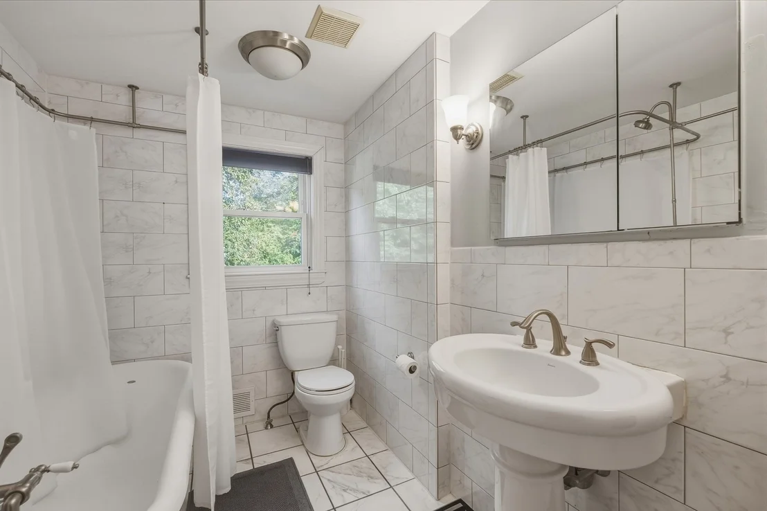Photo of 12 Dean Rd
