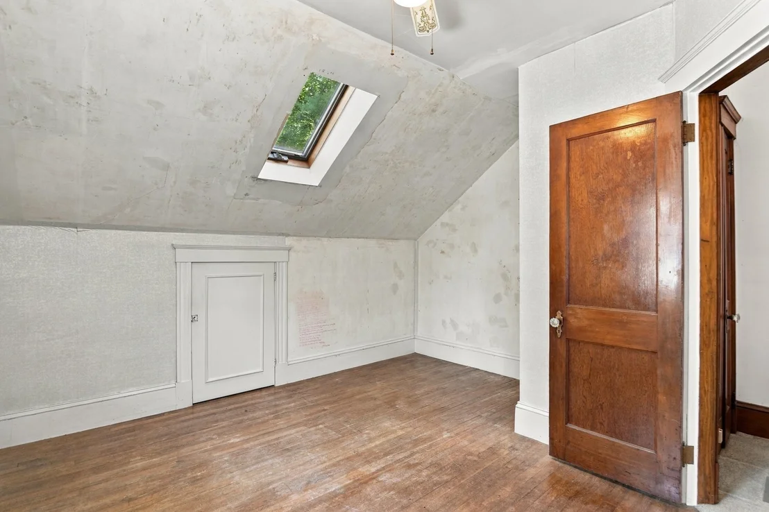 Photo of 62 Chase Avenue