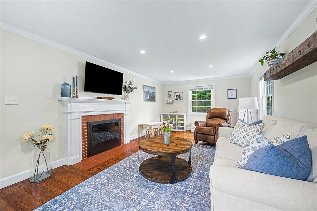 Photo of 50 Normal Hill Rd