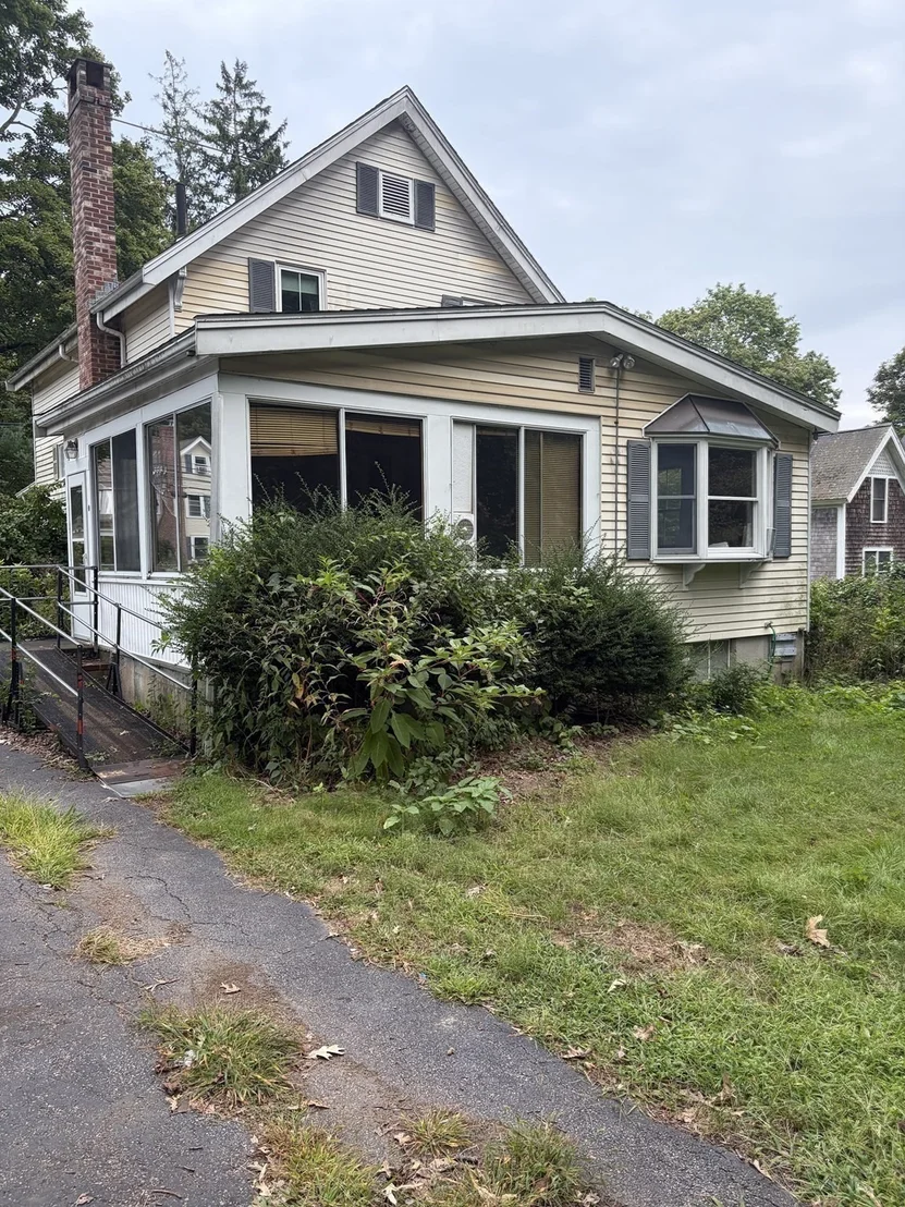 Photo of 1275 Washington Street