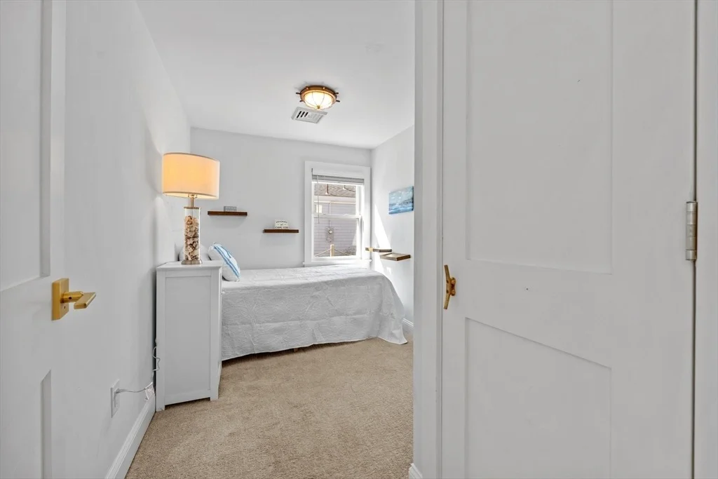 Photo of 49 Freeman Ave