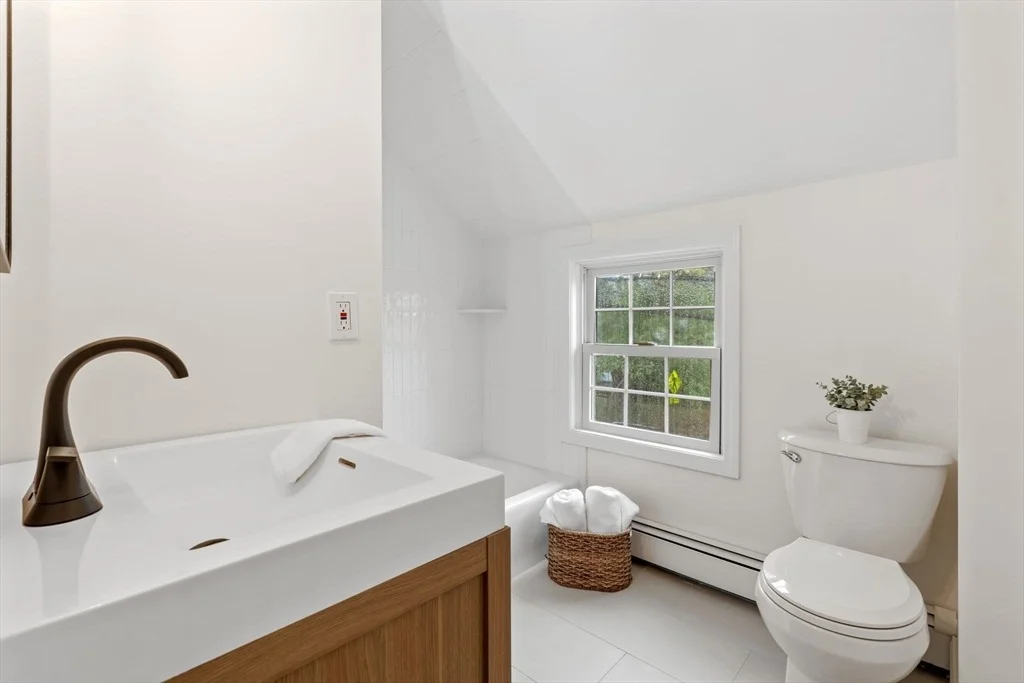 Photo of 108 Warren St
