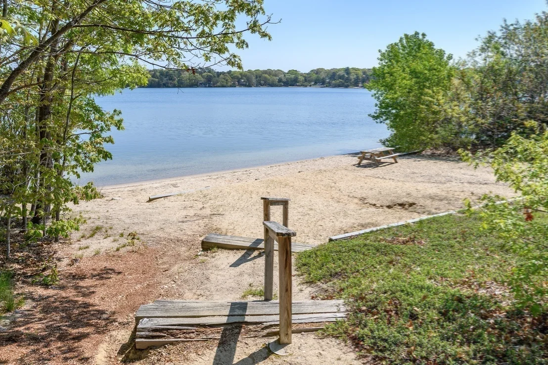 Photo of 191 James Cir