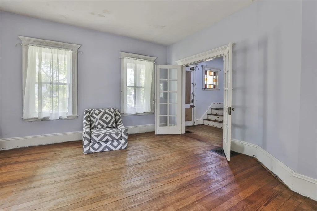 Photo of 82 Dyer Ave