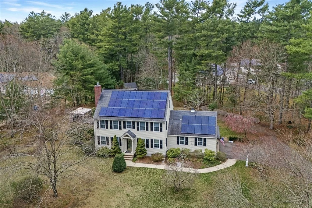 Photo of 842 Main St