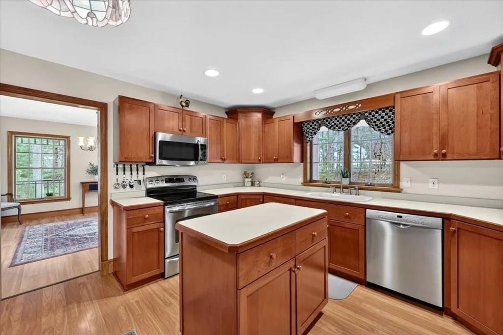 Photo of 17 Baltzer Dr