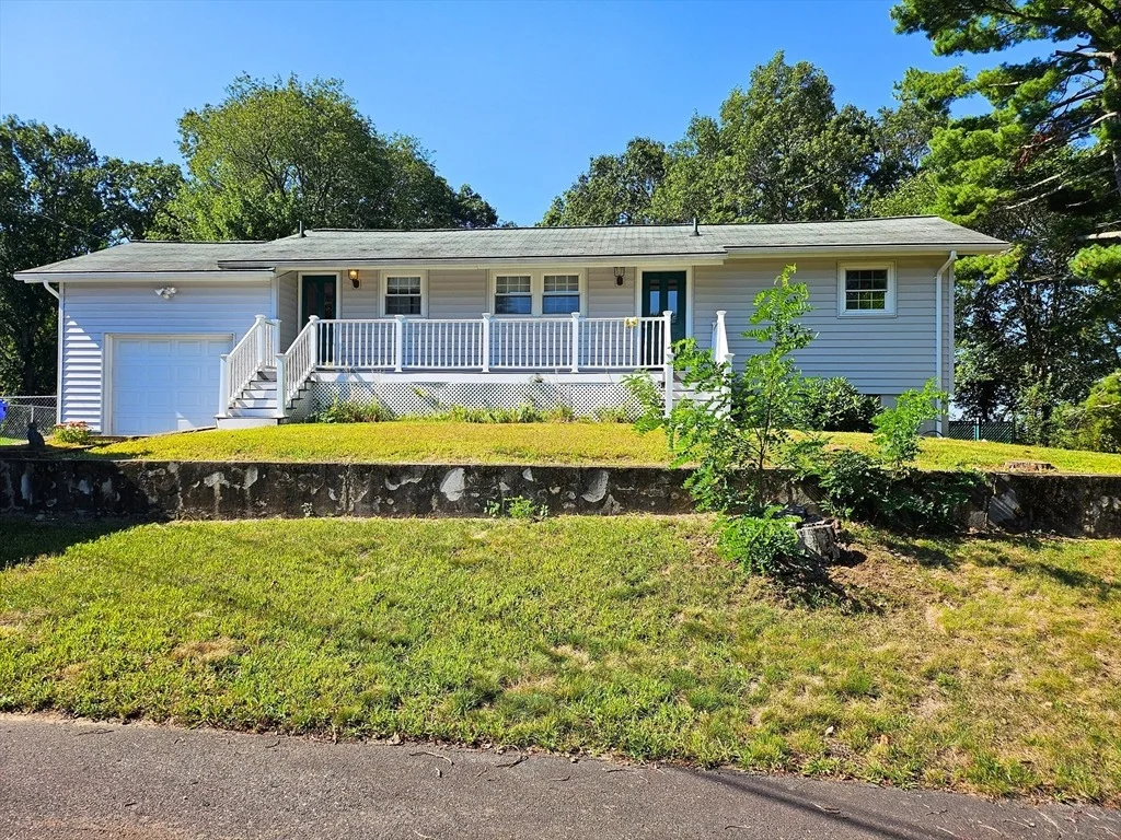 Photo of 5 Stanford Cir