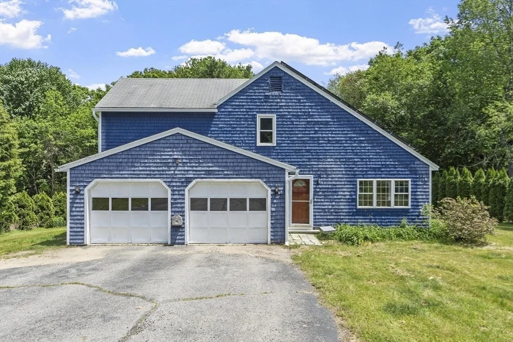 Photo of 90 Royalston Rd