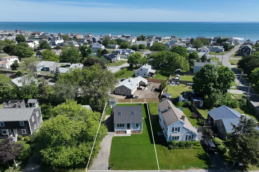 Photo of 90 Colonial Rd