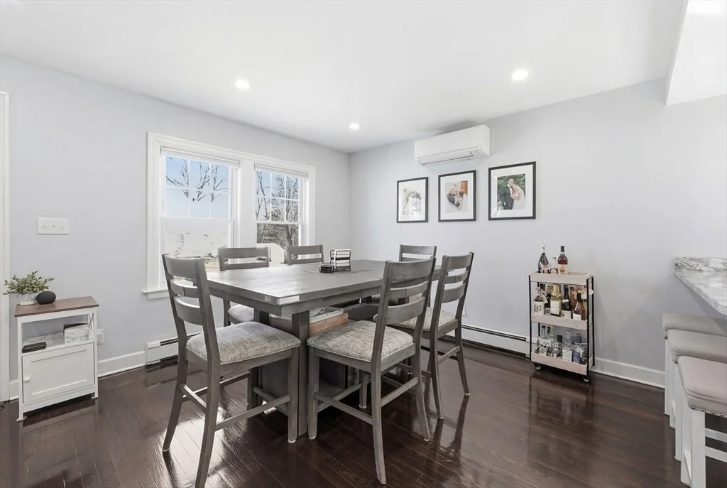 Photo of 17 Lansing Ave