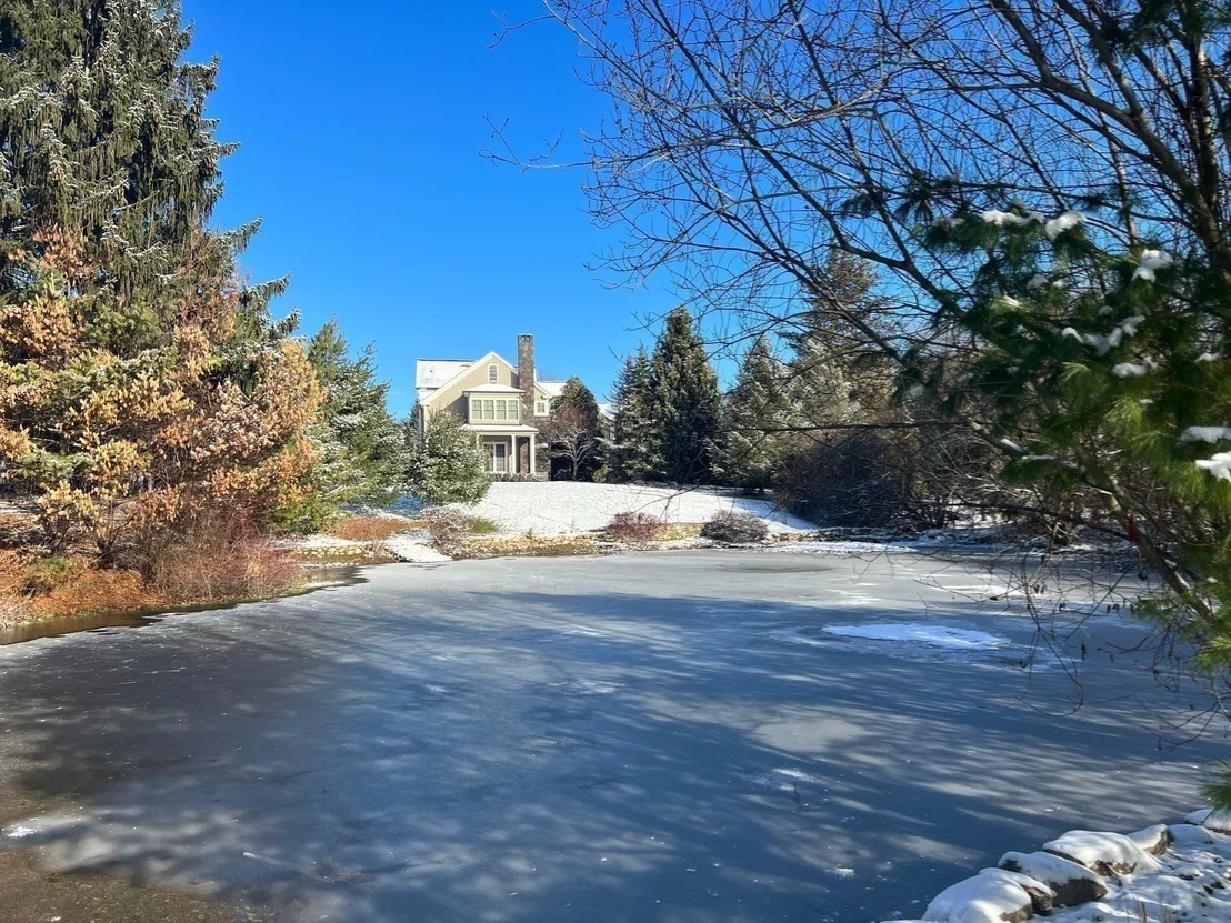 Photo of 2 Stonegate Ln