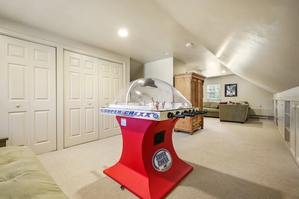 Photo of 51 Meadowbrook Road