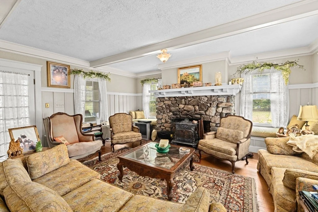 Photo of 10 Baileys Cswy