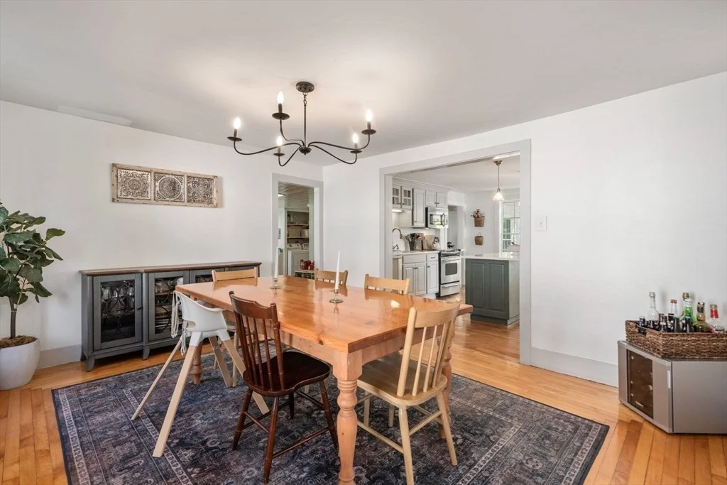 Photo of 339 Boston Rd