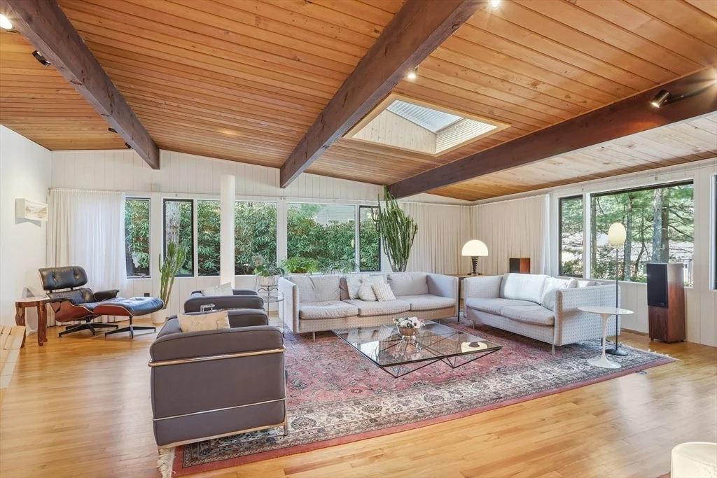 Photo of 32 Baskin Road