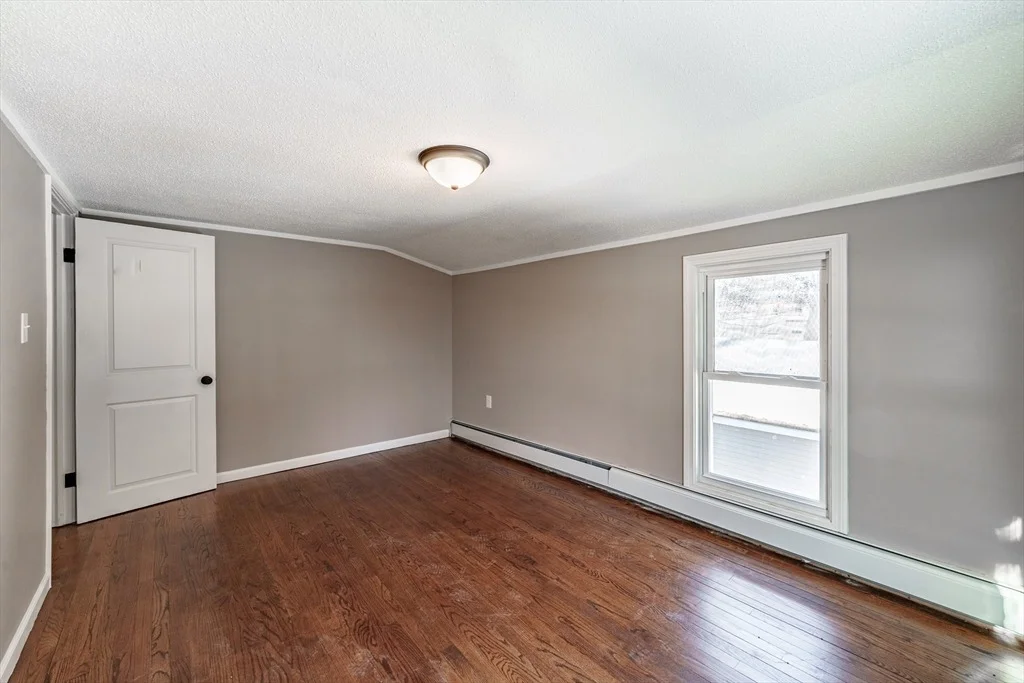 Photo of 5 Pomeroy Mdw Ext