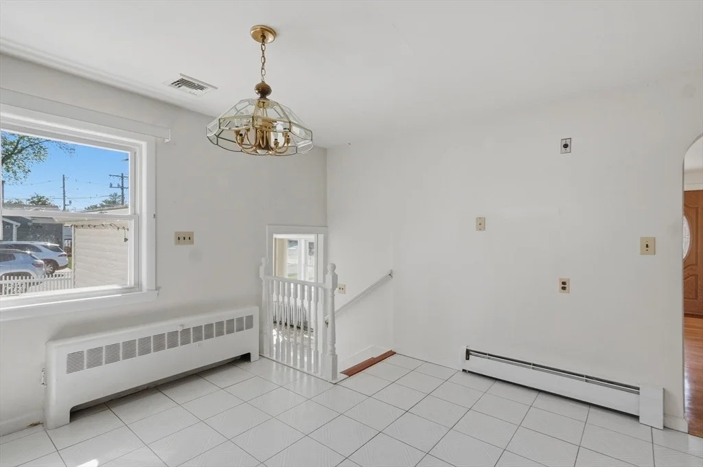 Photo of 7 Dewey Avenue