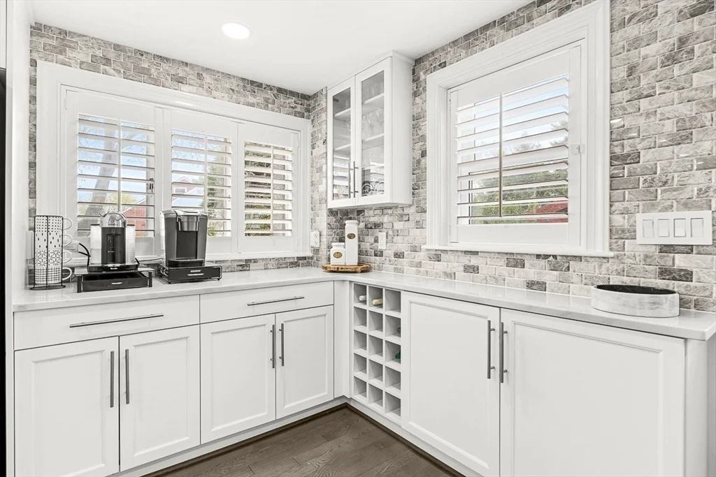 Photo of 18 Webster Rd