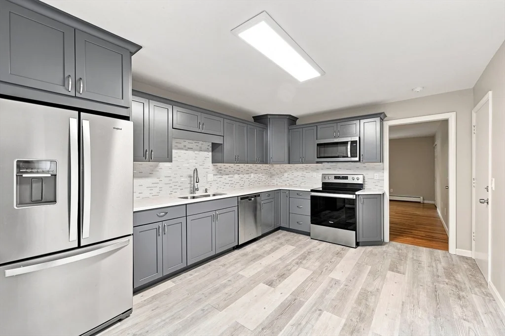 Photo of Unit C at 90 Colonial Cir