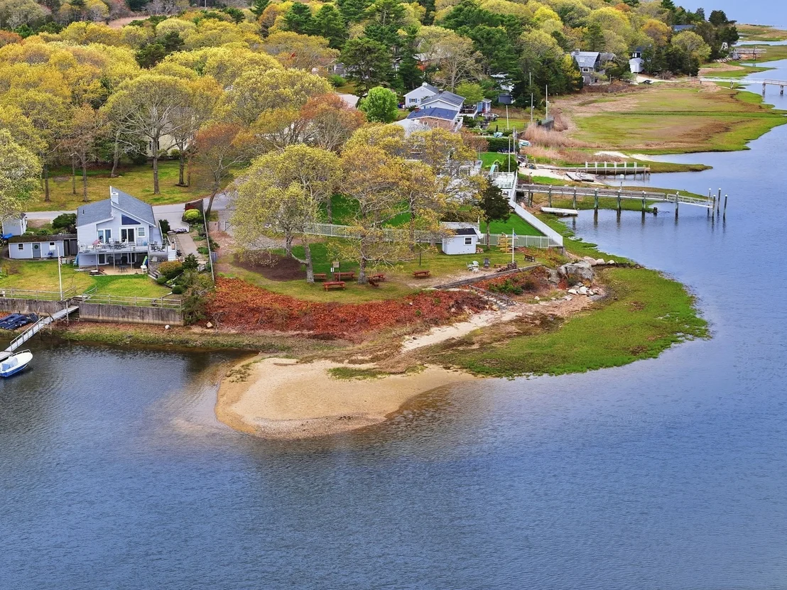 Photo of 94 Edgewater Drive
