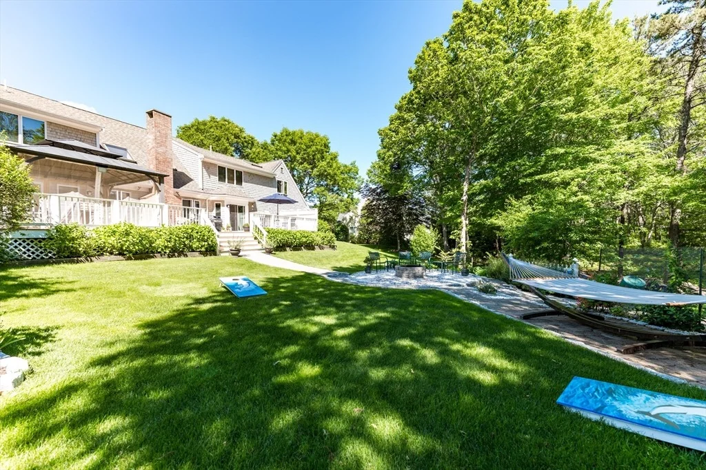 Photo of 11 Polaris Dr