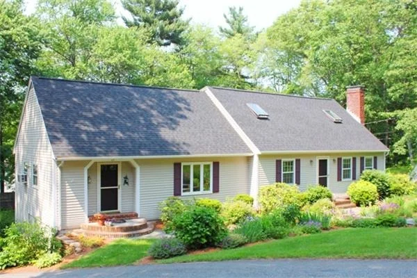 Photo of 15 Pinecrest Drive