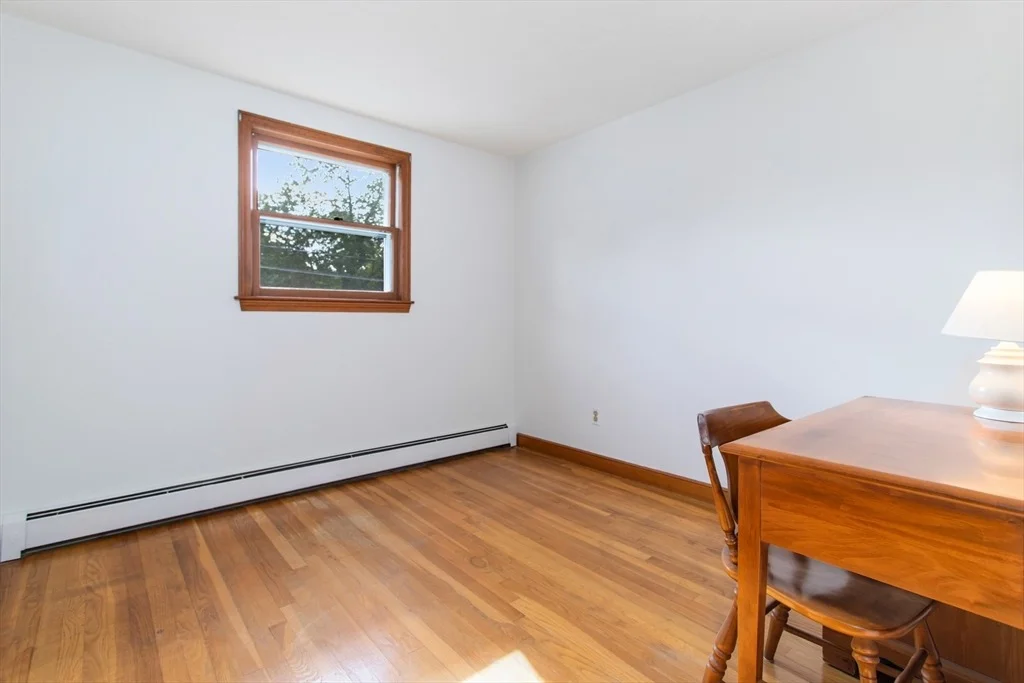 Photo of 9 Hemlock Rd