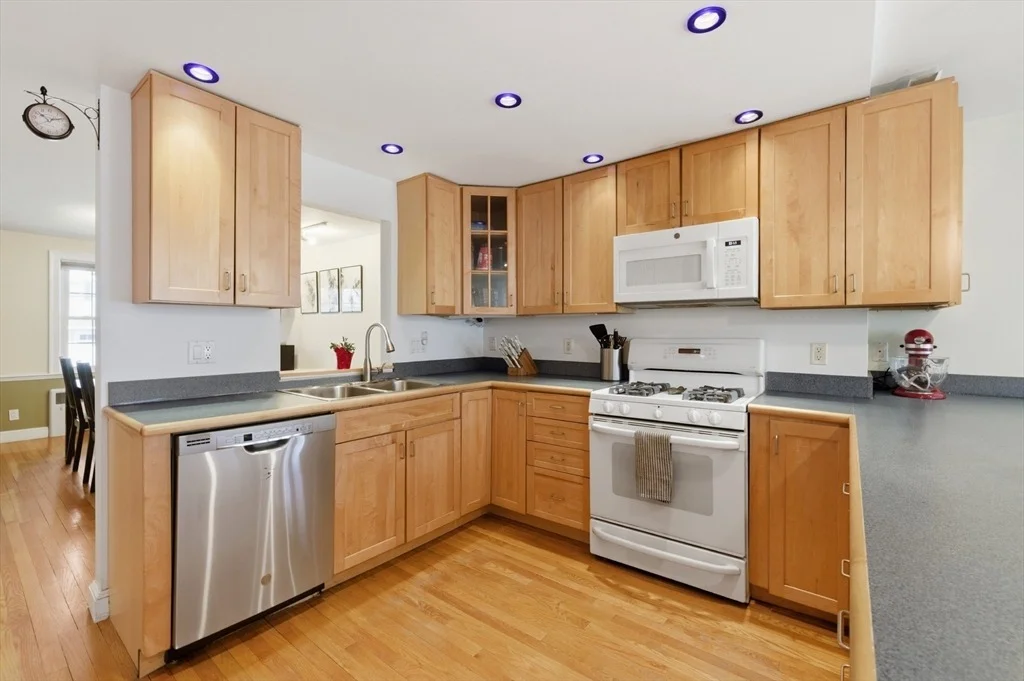Photo of 15 Ellison Road
