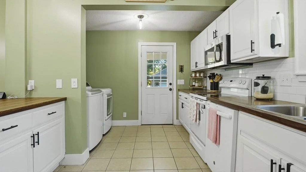 Photo of 87 Lakevilla Ave