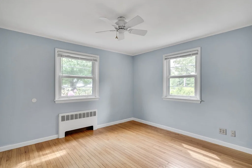 Photo of 7 Oakridge Ave