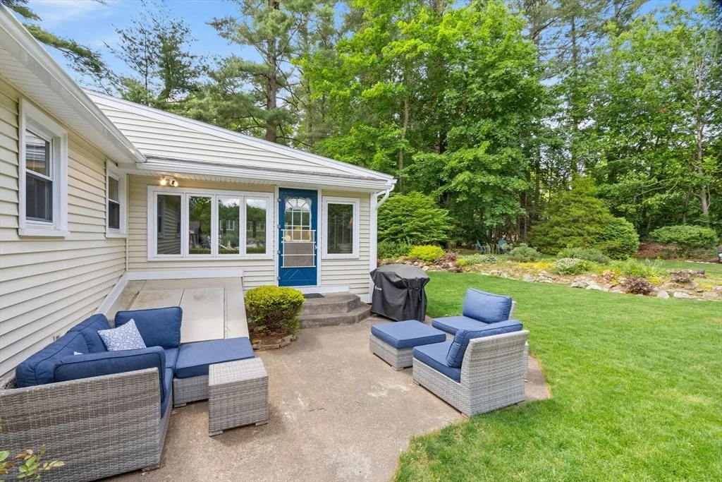 Photo of 472 Coronation Drive