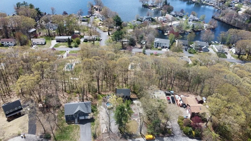Photo of 40 Scenic Ave