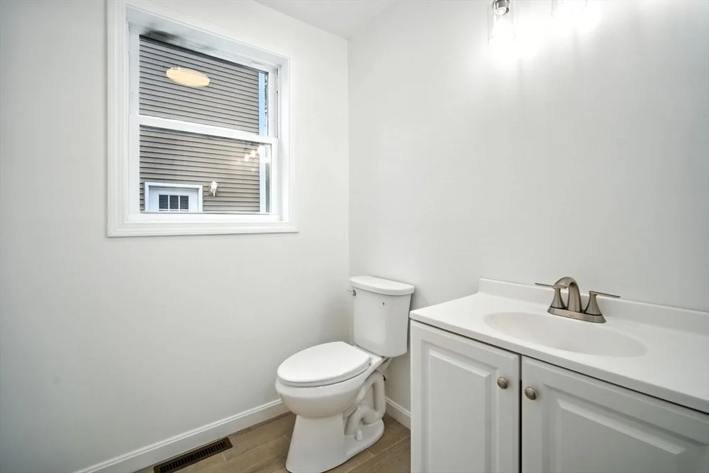 Photo of 150 Seymour Ave