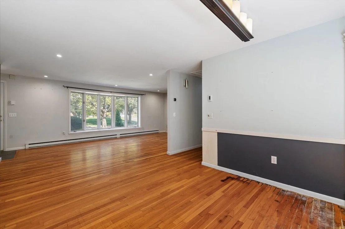 Photo of 36 Barry Rd