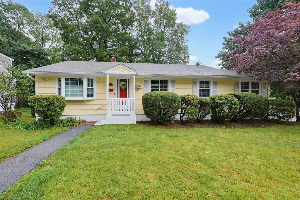 Photo of 32 Saratoga Drive