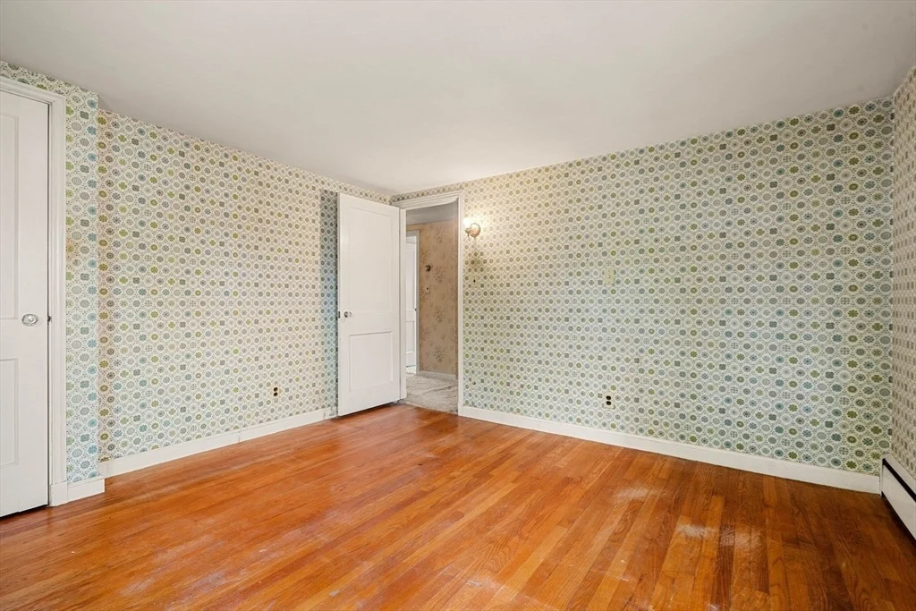 Photo of 37 Elm Crest Road