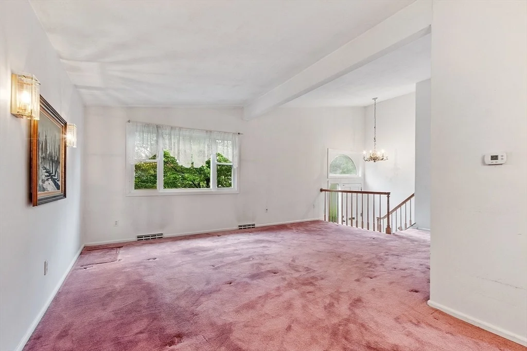 Photo of 12 Debra Ln