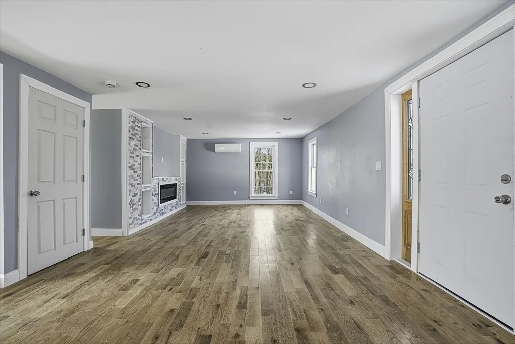 Photo of 140 Spring St