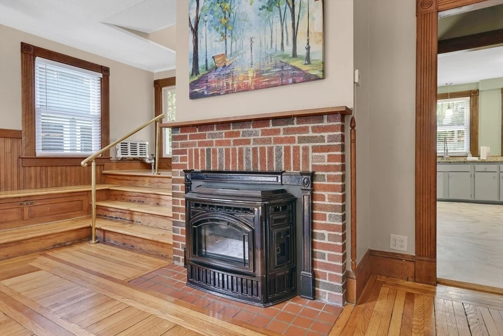 Photo of 36 Spruceland Ave
