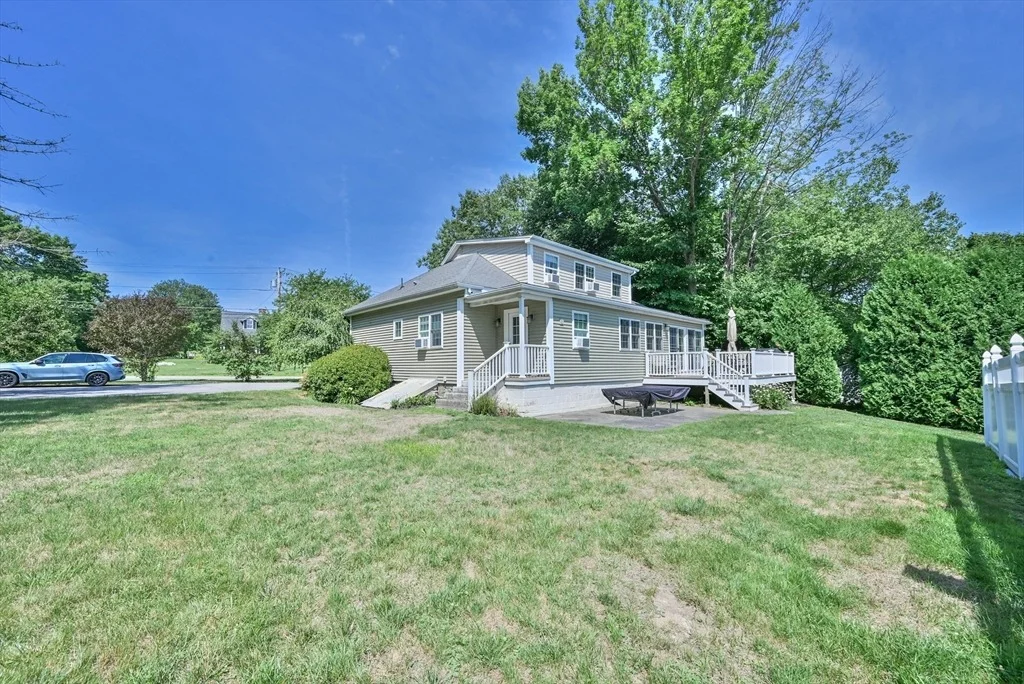Photo of 261 Thompson Road
