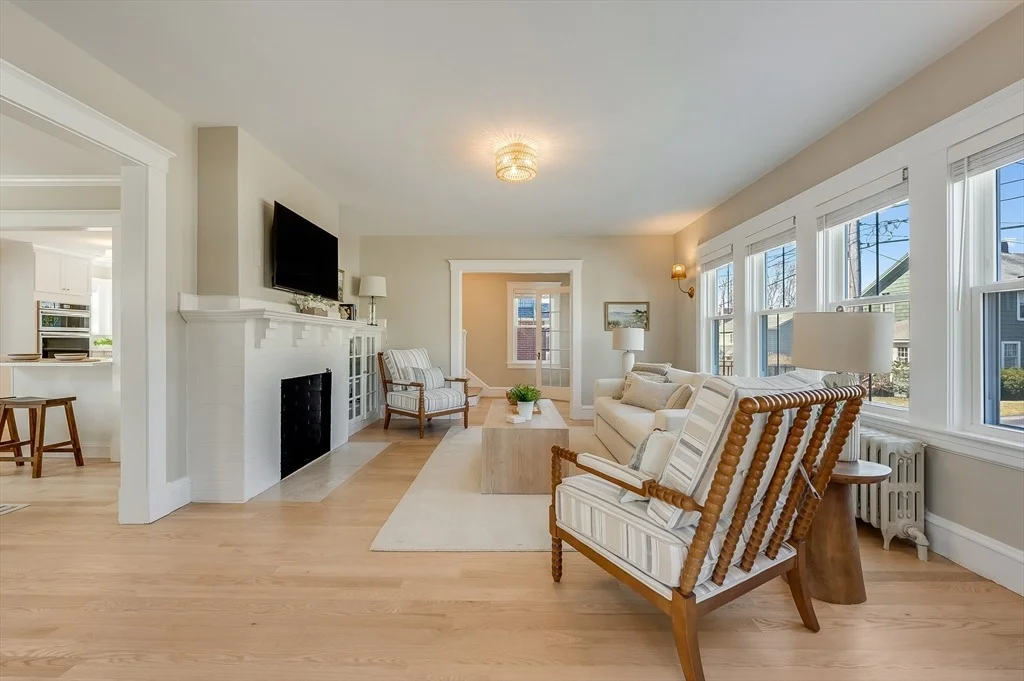 Photo of 8 Riverside Ave