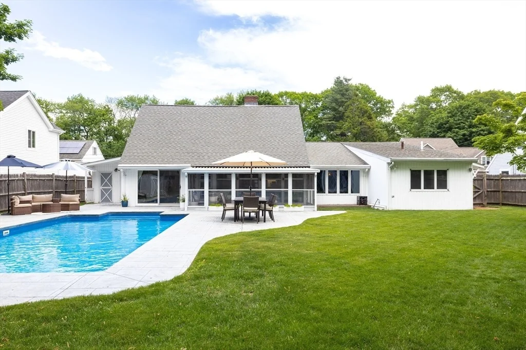 Photo of 14 Hardwick Rd